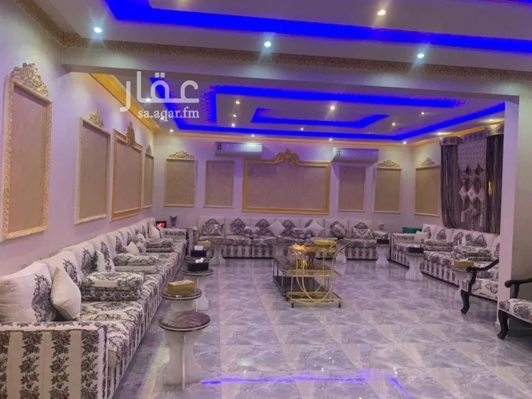 فيلا للبيع في شارع طريق المطار الفرعي, حي الفلاح, مدينة الرياض, منطقة الرياض صورة 2