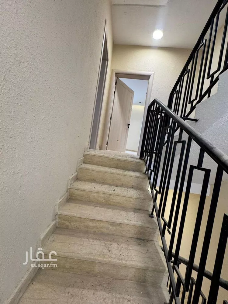 دور للبيع في شارع الغزاله, حي طيبة, مدينة الرياض, منطقة الرياض صورة 2