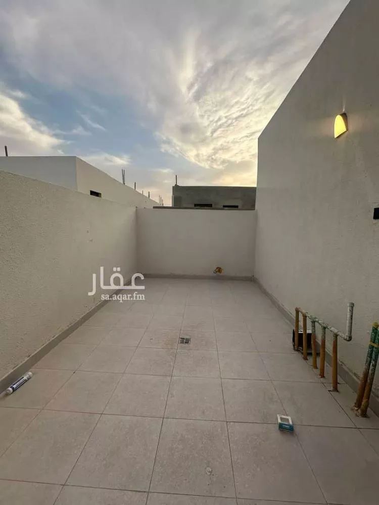 دور للبيع في شارع رقم 90, حي الجنادرية, مدينة الرياض, منطقة الرياض صورة 3