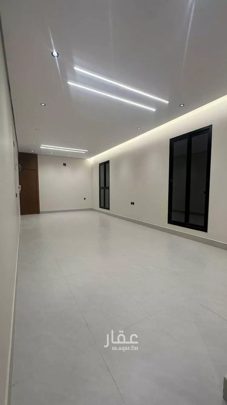 Floor for Sale in Riyadh Al Janadriyah 8