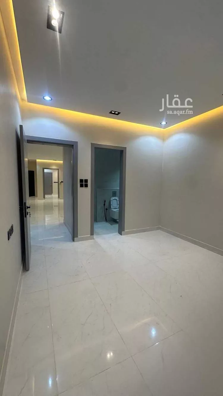 Floor for Sale in Riyadh Al Janadriyah صورة 3