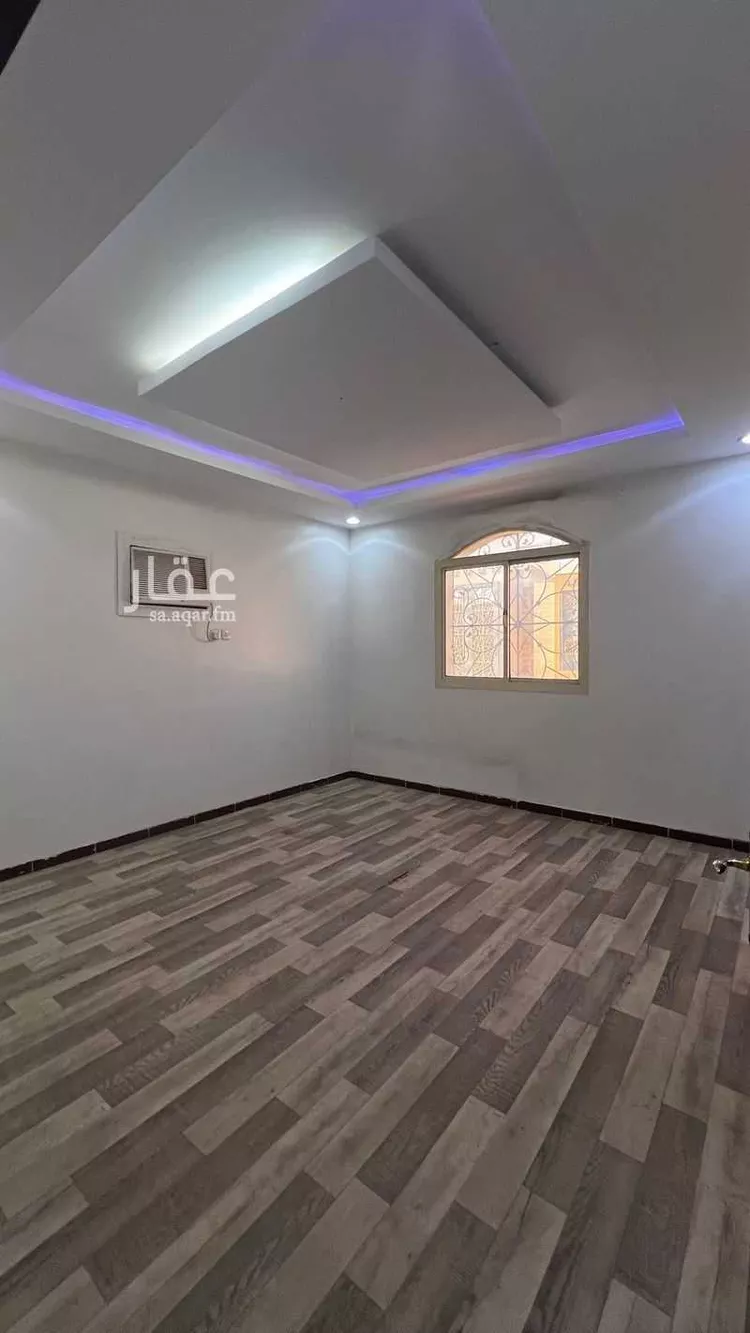 فيلا للبيع في شارع ابن ظافر, حي الملك فهد, مدينة المدينة المنورة, منطقة المدينة المنورة صورة 3