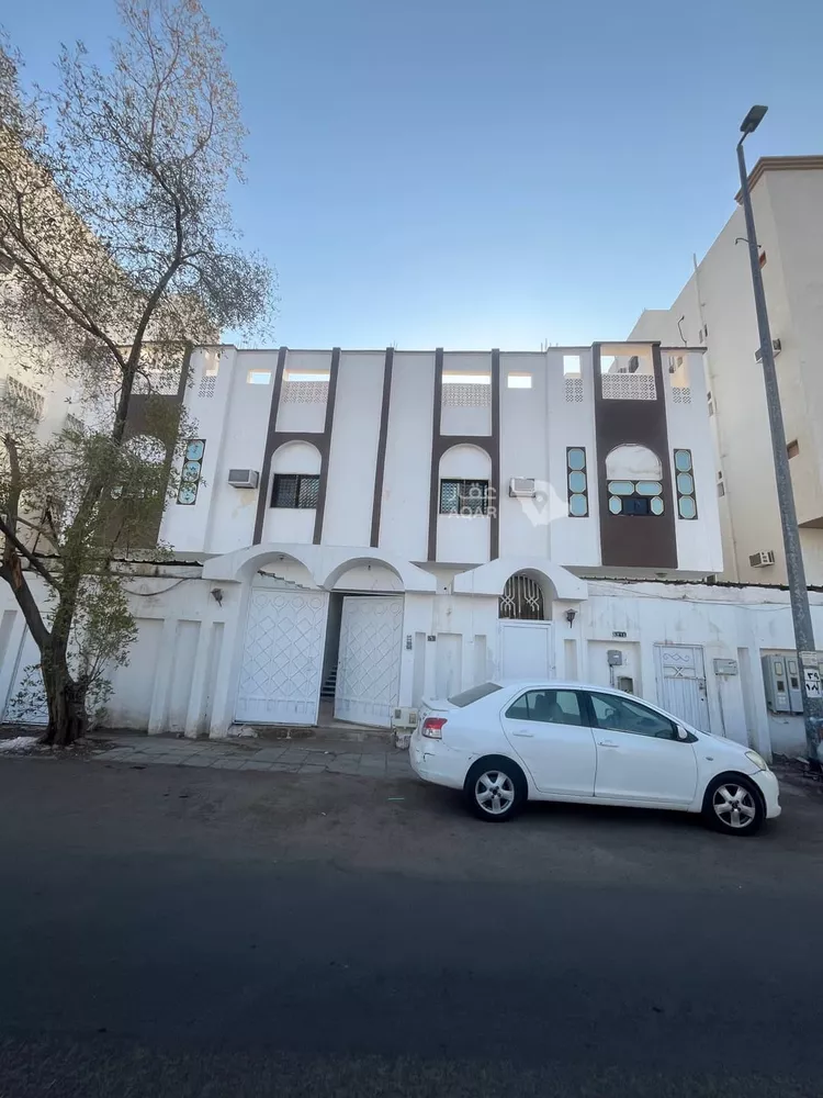 عمارة للبيع في شارع انس ابن ارقم, حي الإسكان, مدينة المدينة المنورة, منطقة المدينة المنورة صورة 2
