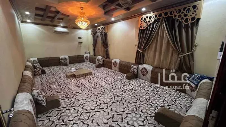 فيلا للبيع في شارع ابن ظافر, حي الملك فهد, مدينة المدينة المنورة, منطقة المدينة المنورة صورة 2