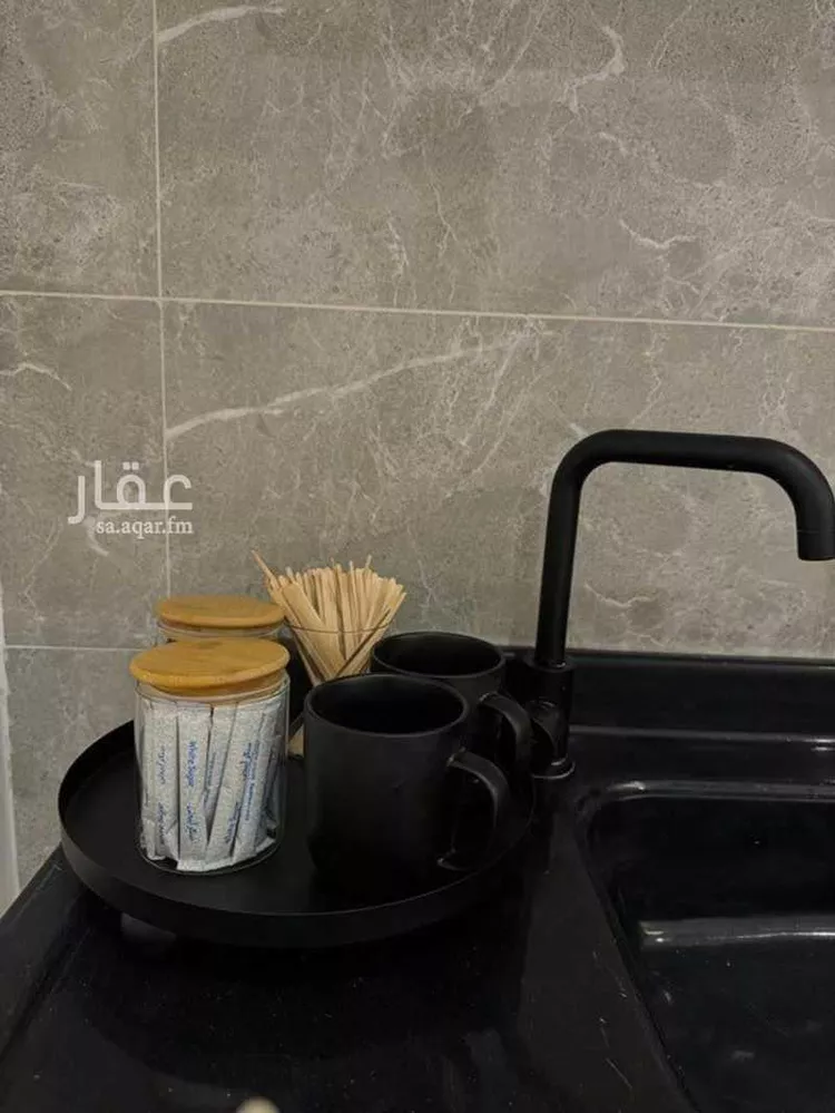 شقة مفروشة للحجز في شارع الامير ناصر بن سعود بن فرحان ال سعود ، حي الياسمين ، الرياض ، منطقة الرياض صورة 2