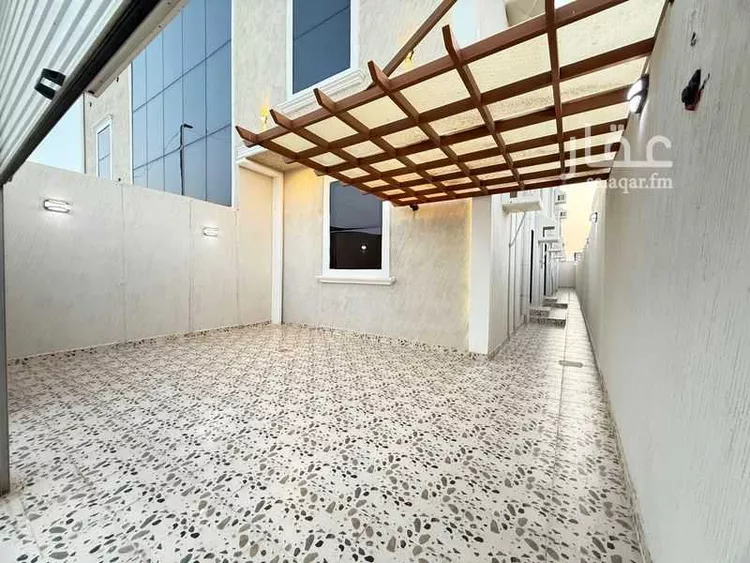 شقة للبيع في شارع اسماء بنت عميس, حي الرحاب 1, مدينة جازان, منطقة جازان صورة 2