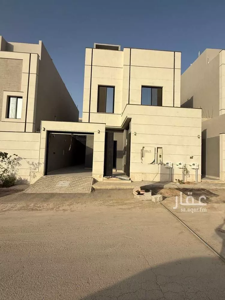 دور للبيع في شارع غياث ابن فارس, حي الرمال, مدينة الرياض, منطقة الرياض