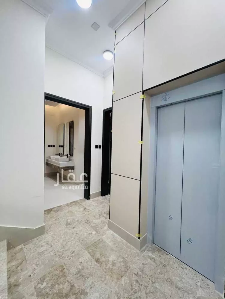 شقة للبيع في شارع طريق المحالة, حي الربيع, مدينة خميس مشيط, منطقة عسير صورة 2