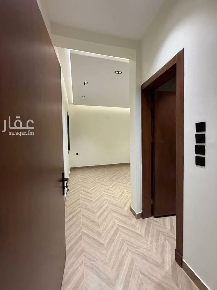 فيلا للبيع في شارع 118 الغدير, حي الغدير, مدينة أبها, منطقة عسير صورة 3