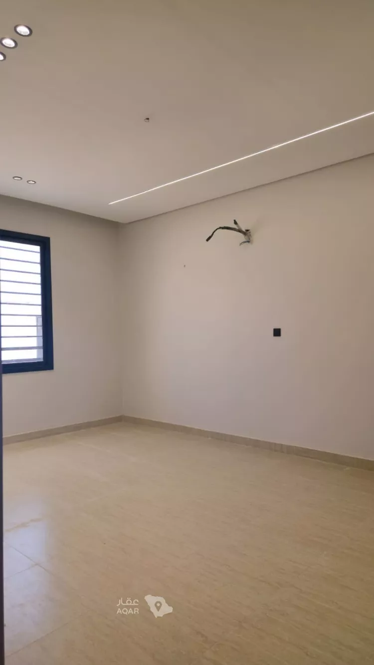 Floor for Sale in Baish ALKHALIDIYA DIST 5