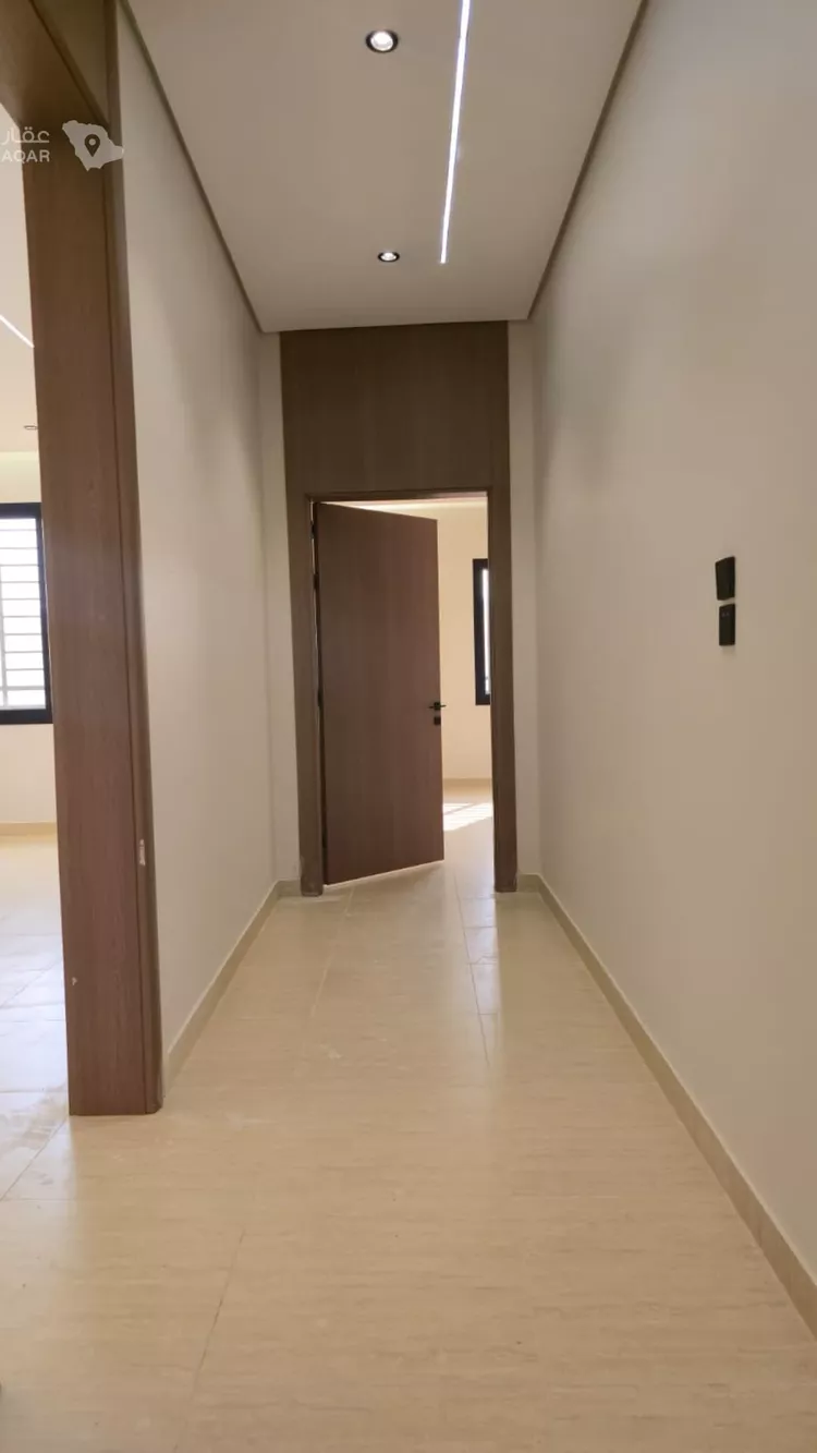 Floor for Sale in Baish ALKHALIDIYA DIST 17