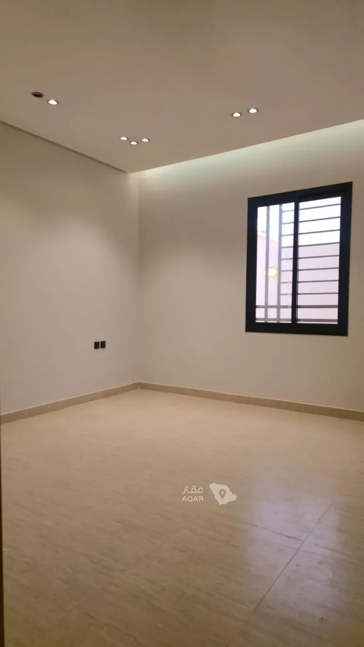 Floor for Sale in Baish ALKHALIDIYA DIST 16