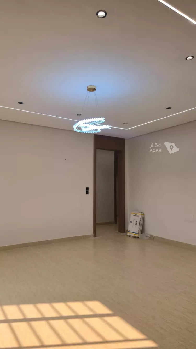 Floor for Sale in Baish ALKHALIDIYA DIST 14