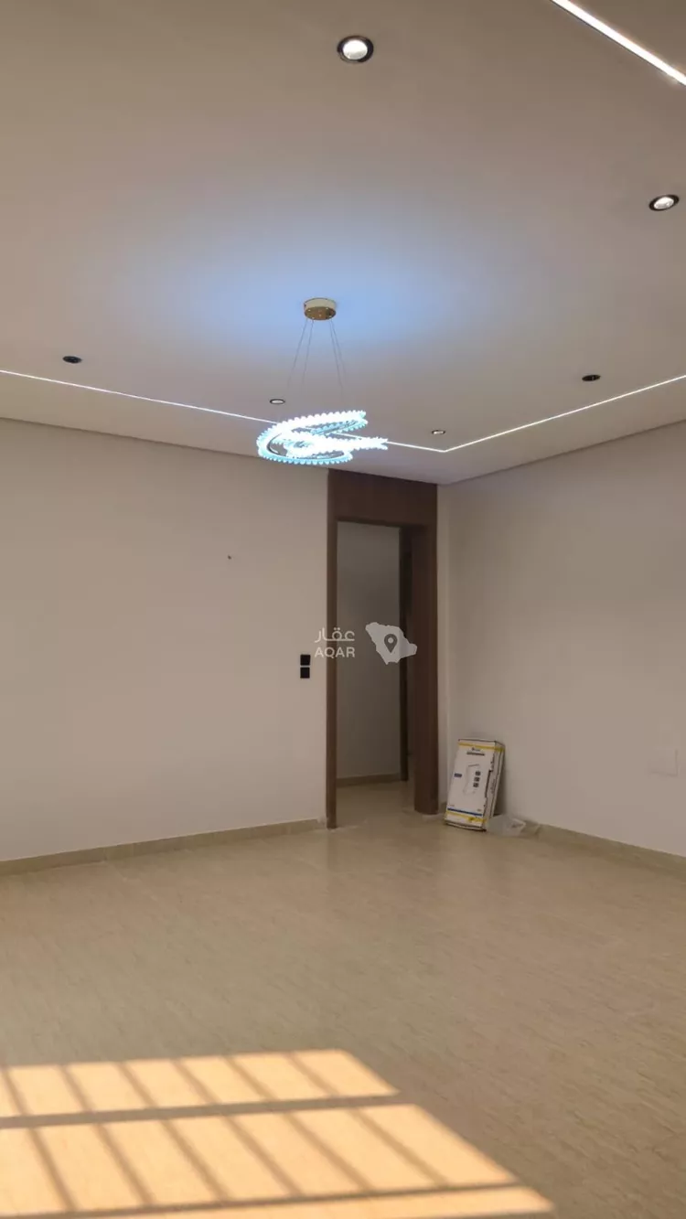 Floor for Sale in Baish ALKHALIDIYA DIST 6