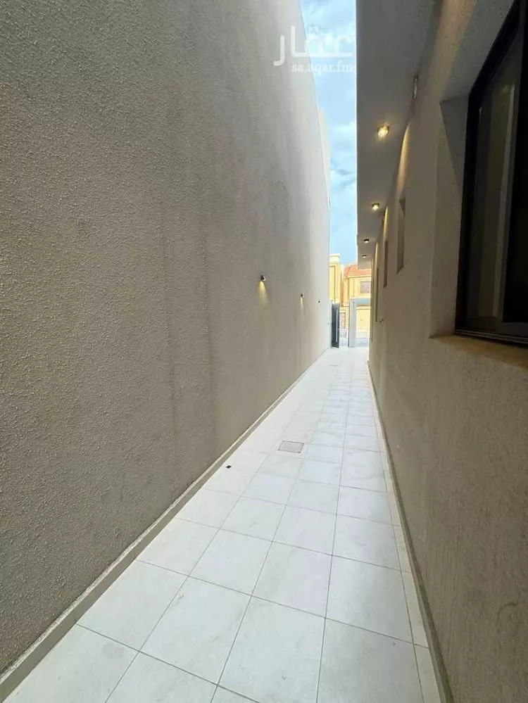 فيلا للبيع في شارع تميم ابن الاوس, حي اليرموك, مدينة خميس مشيط, منطقة عسير صورة 3