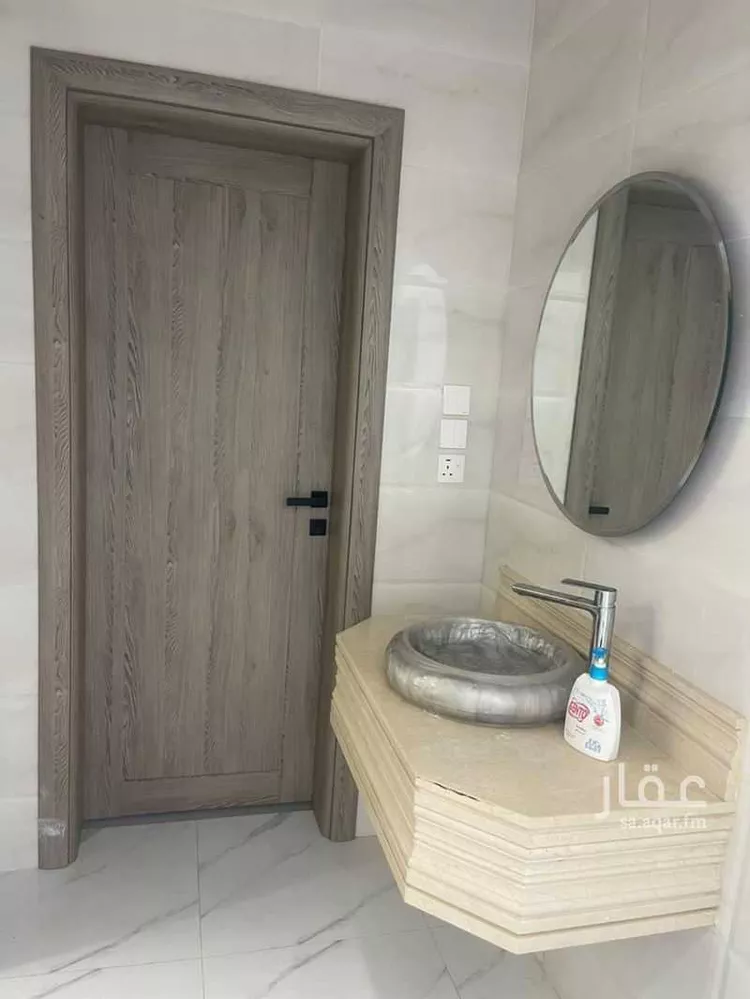 دور للبيع في شارع العام, حي السلام, مدينة النماص, منطقة عسير صورة 5