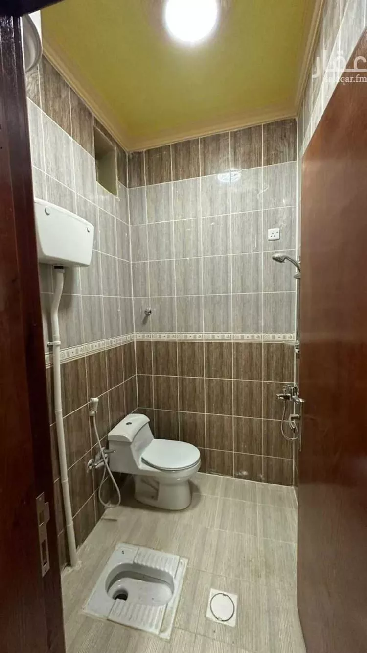 عمارة للإيجار في شارع ابو الصغيرة, حي السلام, مدينة أبها, منطقة عسير