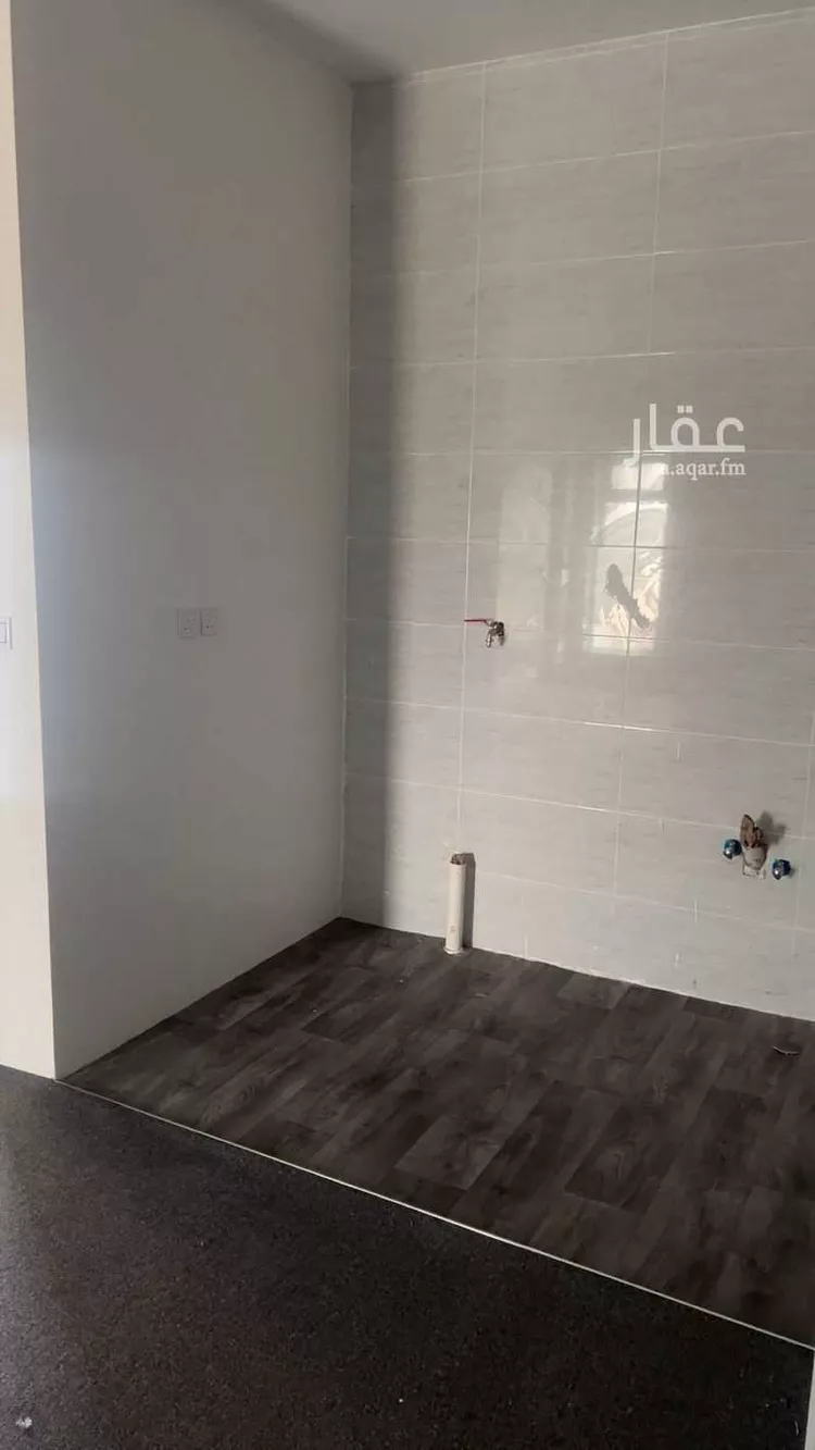 شقة للإيجار في شارع ابن صديق ، حي منسوبي التعليم الأول ، الهفوف ، الاحساء