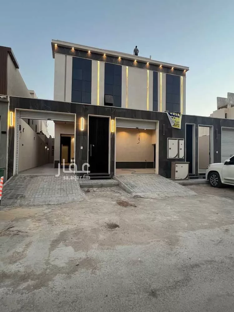 دور للبيع في شارع أحمد بن عبدالله الواعظ, حي طويق, مدينة الرياض, منطقة الرياض