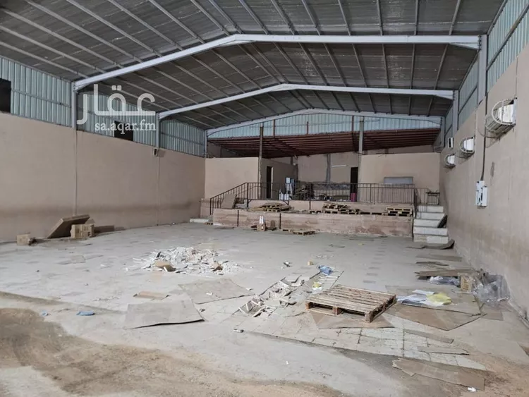 مستودع للإيجار في شارع سعيدة بنت الزين محمد الطبرية, حي السادة, مدينة بريدة, منطقة القصيم