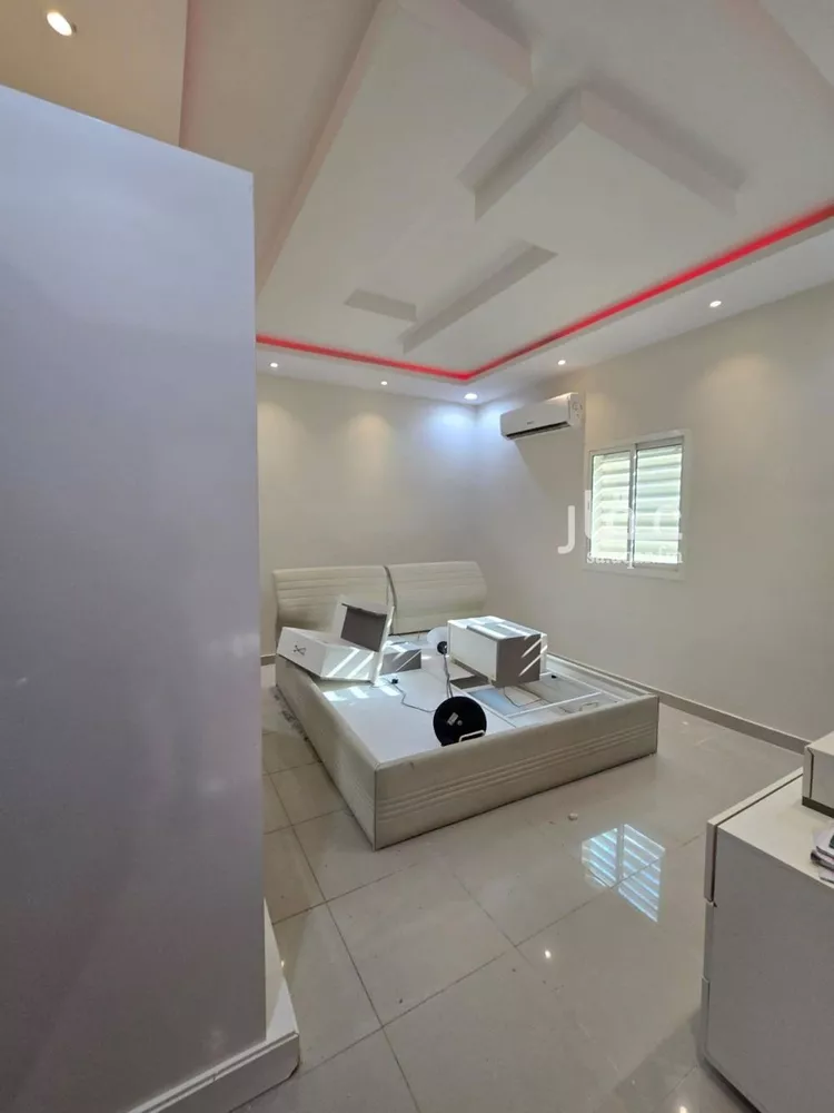 شقة للإيجار في شارع اللدايد, حي الوادي, مدينة الرياض, منطقة الرياض 10