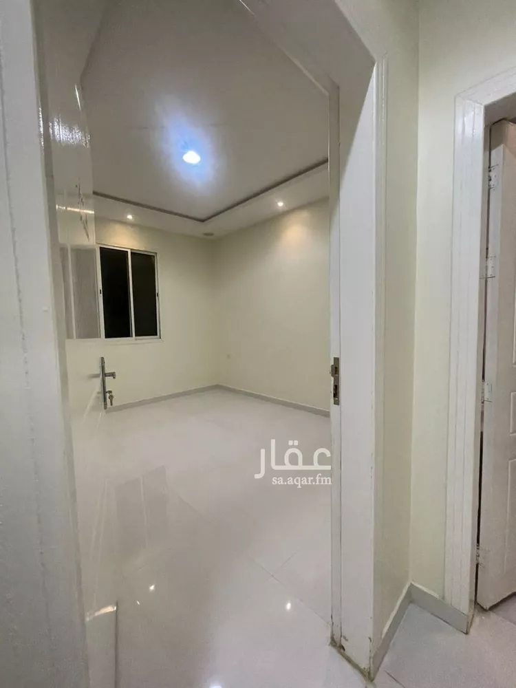 شقة للإيجار في شارع أبي محمد الدباس, حي العارض, مدينة الرياض, منطقة الرياض