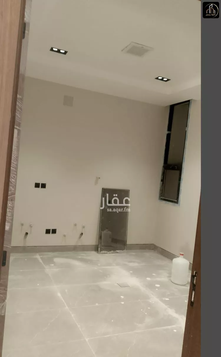 دور للبيع في شارع العينين, حي إشبيلية, مدينة الرياض, منطقة الرياض صورة 3