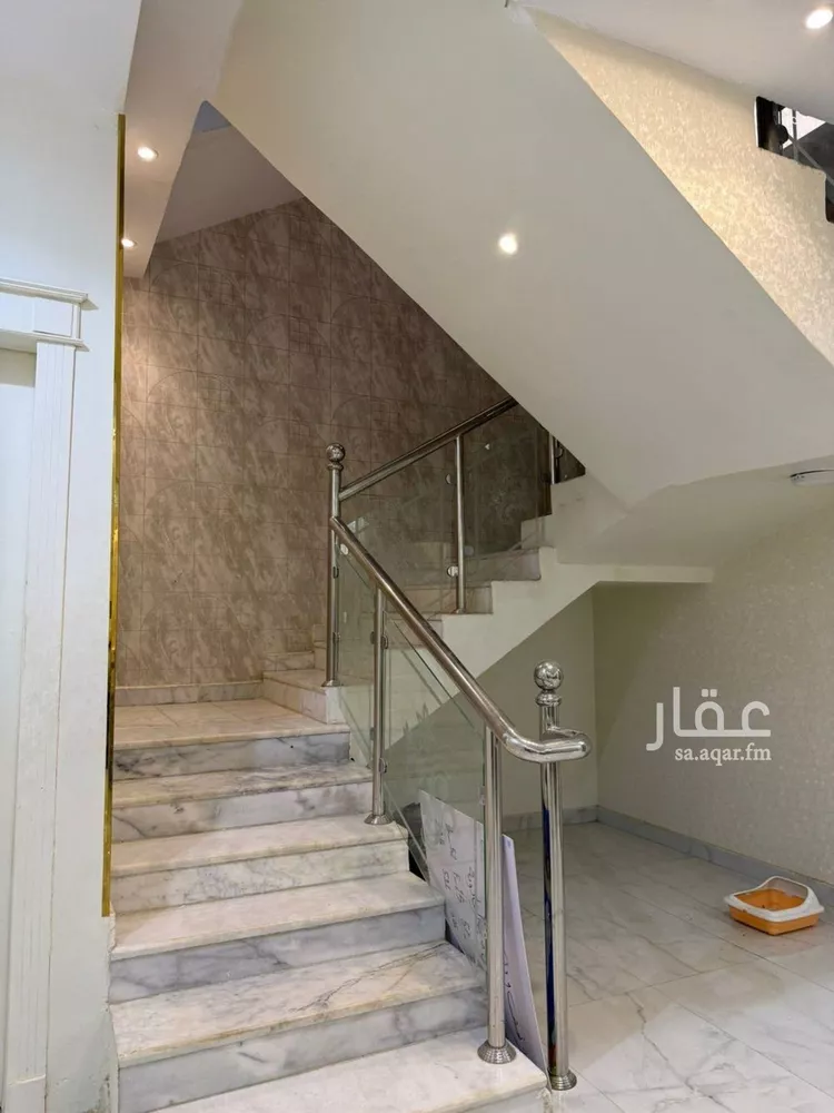 فيلا للبيع في شارع عبدالله بن محمد بن المهندس, حي القادسية, مدينة الرياض, منطقة الرياض صورة 5