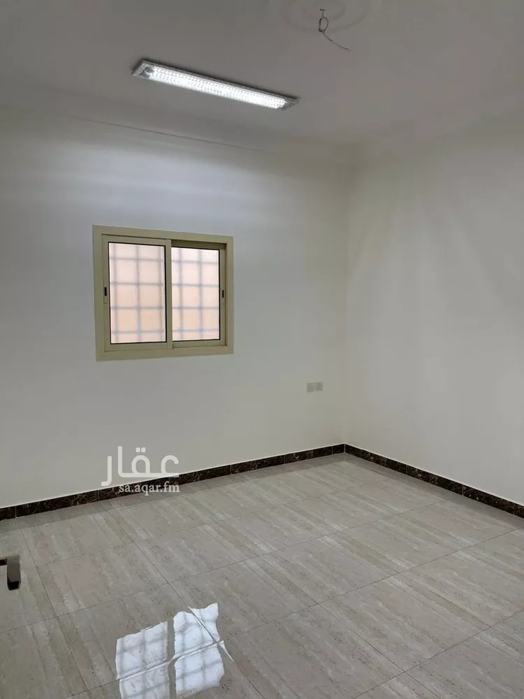 شقة للبيع في شارع صفيح, حي العزيزية, مدينة الرياض, منطقة الرياض صورة 3