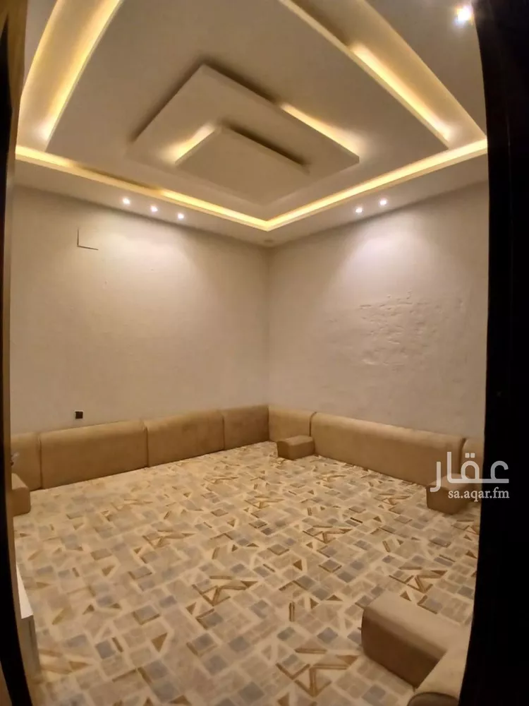 فيلا للبيع في شارع احمد بن سعد الاصبهاني, حي الرمال, مدينة الرياض, منطقة الرياض صورة 5