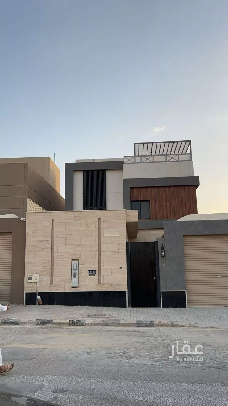 فيلا للبيع في شارع إبراهيم الموسكي, حي مطار الملك خالد الدولي, مدينة الرياض, منطقة الرياض