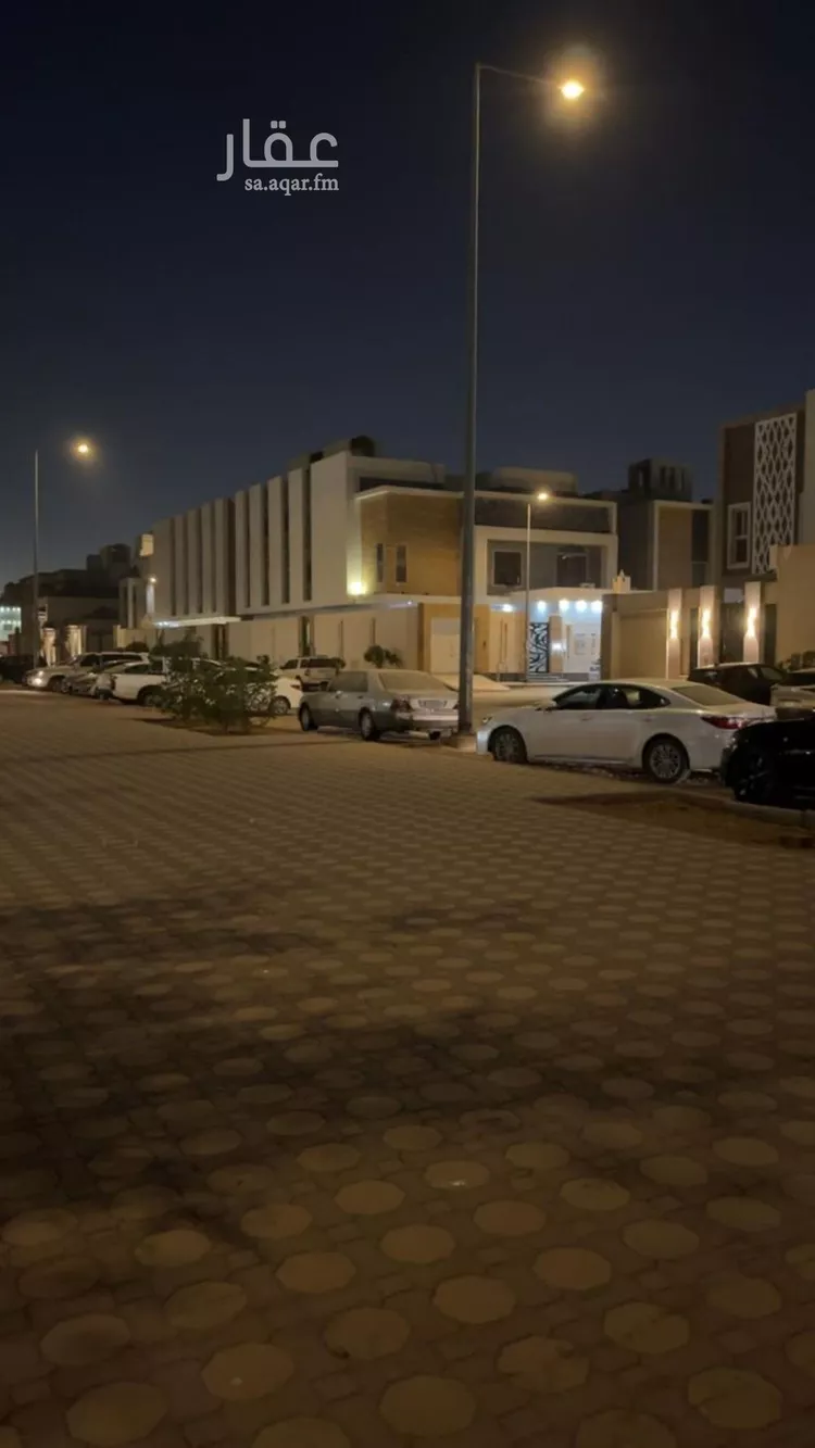 فيلا للبيع في شارع عبدالقادر بن النقيب, حي القادسية, مدينة الرياض, منطقة الرياض صورة 2