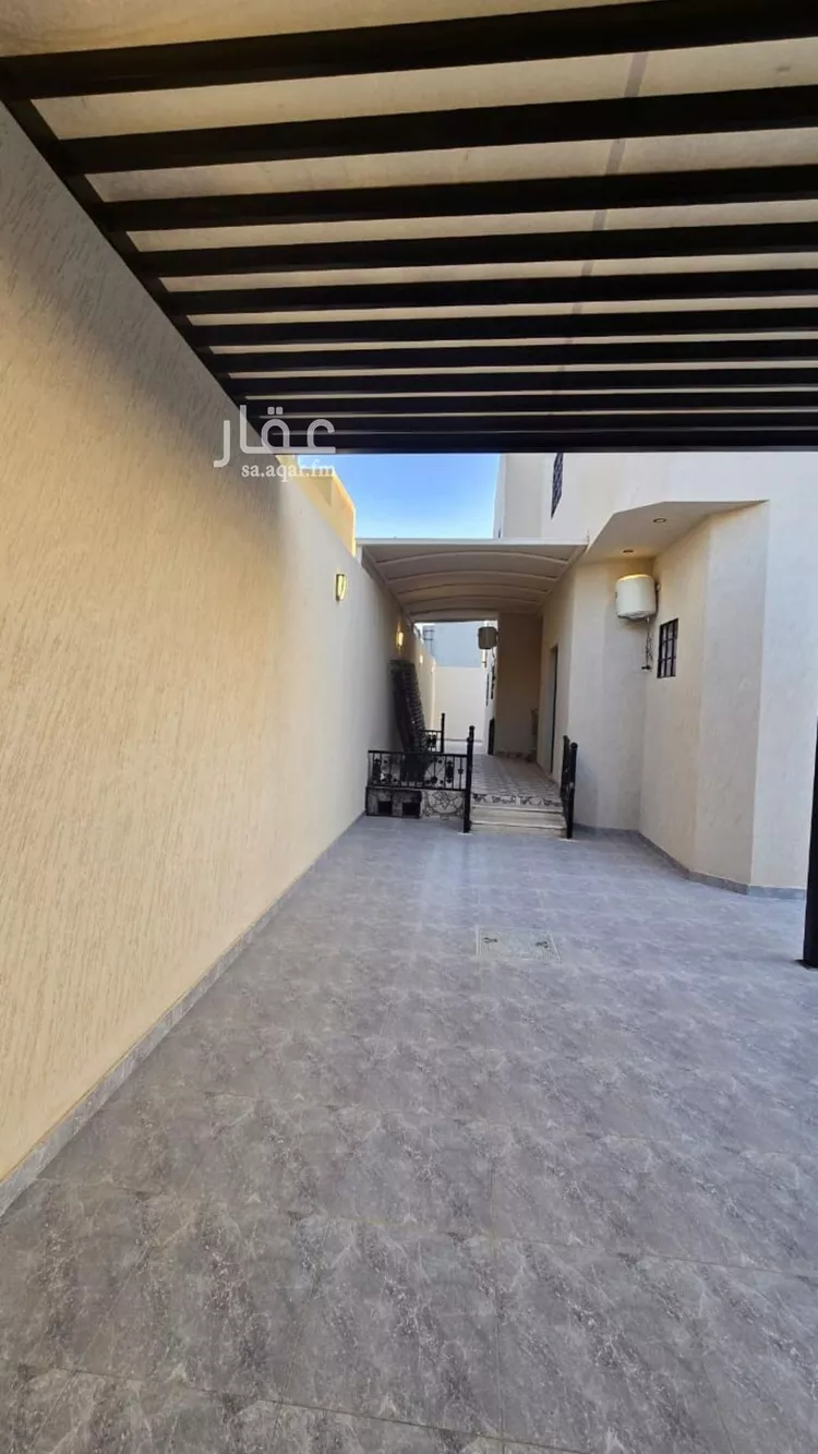 فيلا للبيع في شارع عبدالله بن سيف, حي العقيق, مدينة الرياض, منطقة الرياض صورة 2