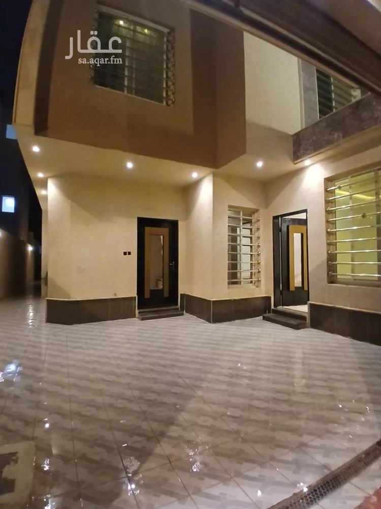 فيلا للبيع في شارع احمد بن سعد الاصبهاني, حي الرمال, مدينة الرياض, منطقة الرياض صورة 2