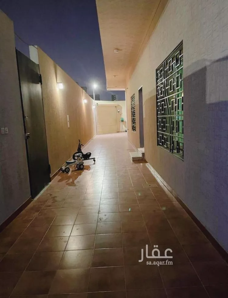 فيلا للبيع في شارع النابغة الجعدي, حي الشفاء, مدينة الرياض, منطقة الرياض صورة 2