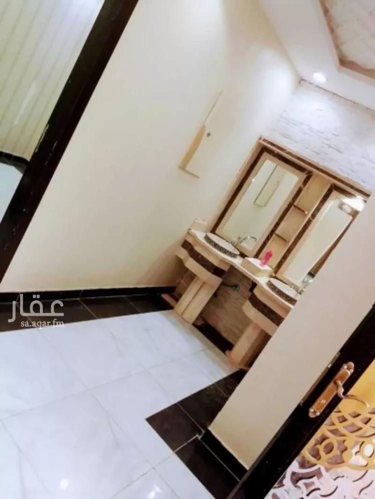 فيلا للبيع في شارع ابي سعيد المكي, حي طويق, مدينة الرياض, منطقة الرياض صورة 5