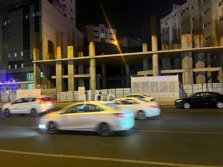 عمارة للبيع في شارع طريق المسجد الحرام, حي الروضة, مدينة مكة المكرمة, منطقة مكة المكرمة