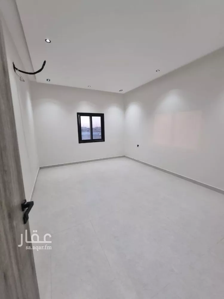 دور للبيع في شارع 58 عكاظ, حي عكاظ, مدينة الرياض, منطقة الرياض صورة 4