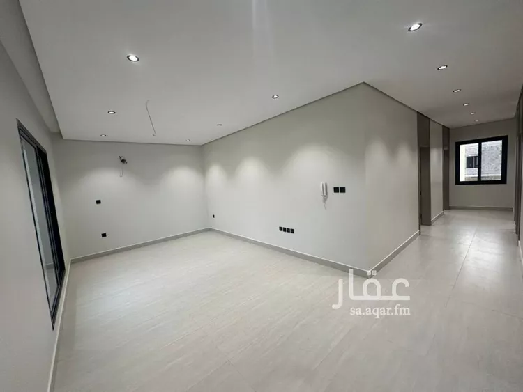 فيلا للبيع في شارع المنذر ابن كعب, حي الأمواج, مدينة الخبر, المنطقة الشرقية 8