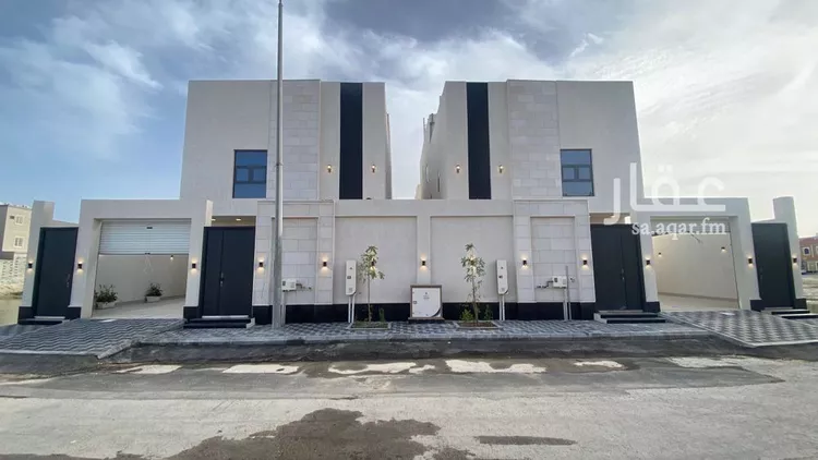 فيلا للبيع في شارع 24ب, حي الصواري, مدينة الخبر, المنطقة الشرقية 1 صورة