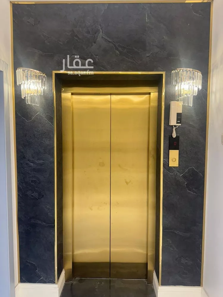فيلا للبيع في شارع الورد, حي الصواري, مدينة الخبر, المنطقة الشرقية 9