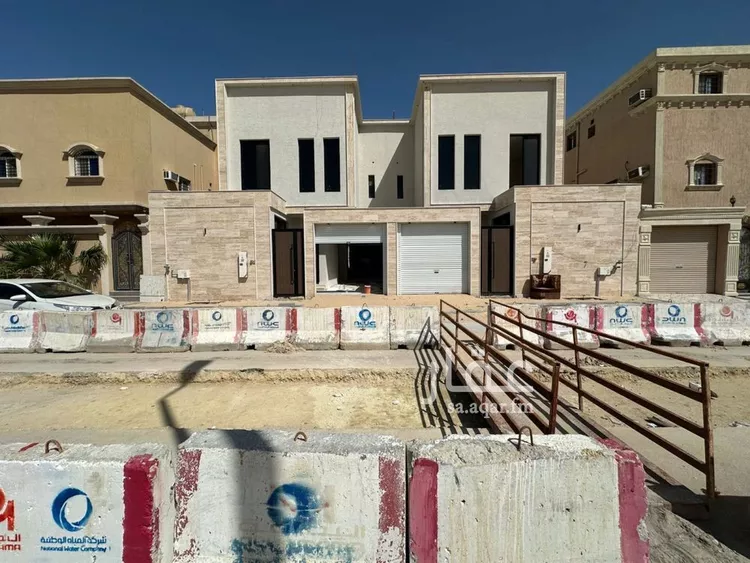 فيلا للبيع في شارع عرعر, حي الصواري, مدينة الخبر, المنطقة الشرقية 1 صورة