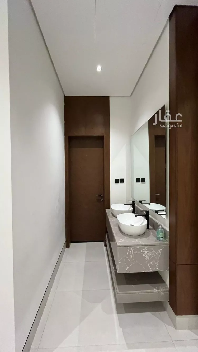 فيلا للبيع في شارع عفيف الدين الثقفي, حي المهدية, مدينة الرياض, منطقة الرياض صورة 4