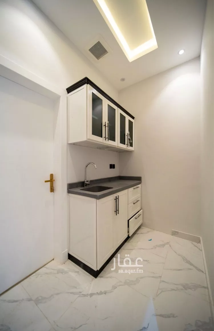 شقة للإيجار في شارع وادي السرح, حي الوادي, مدينة الرياض, منطقة الرياض صورة 2
