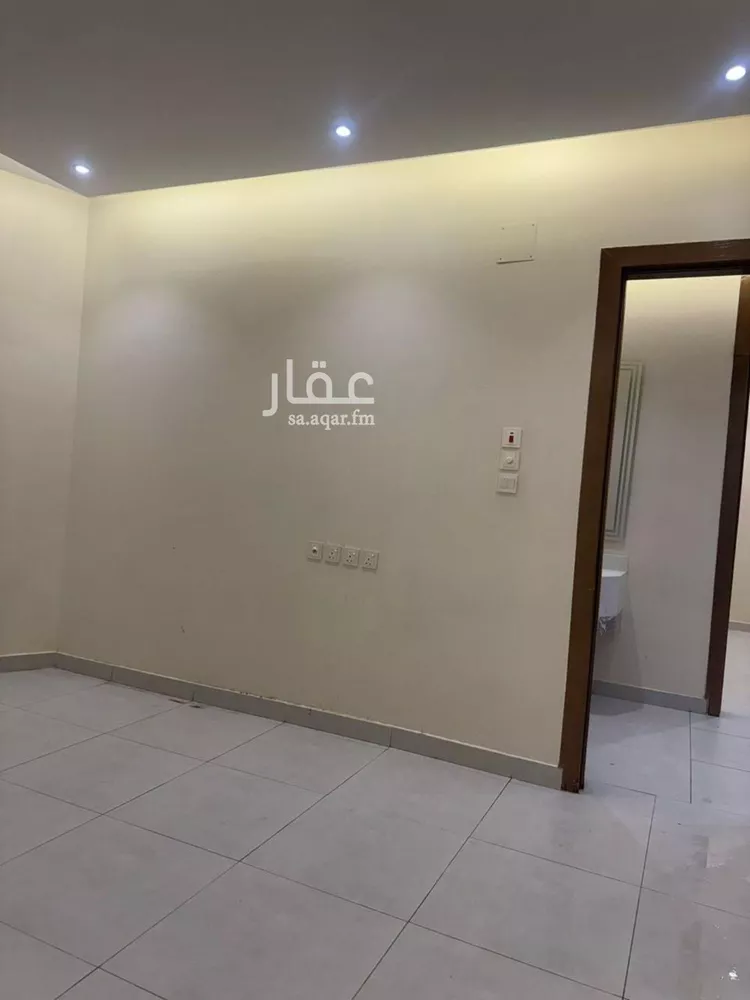 Floor for Rent in Riyadh Okaz صورة 4