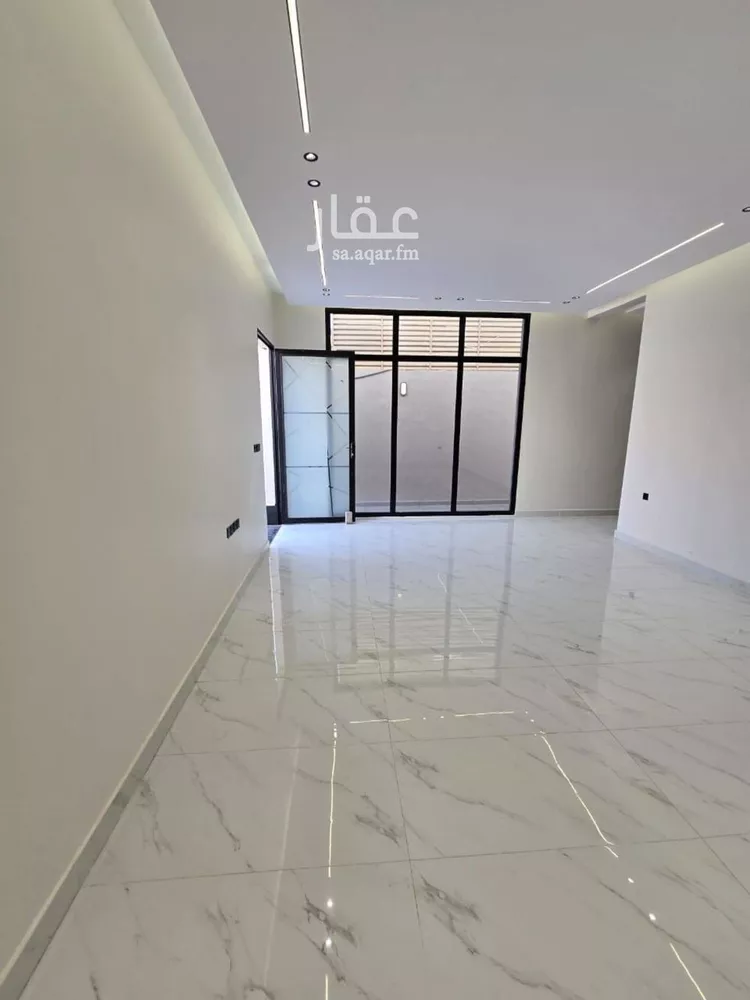 دور للبيع في شارع فهد المارك, حي الرمال, مدينة الرياض, منطقة الرياض صورة 2
