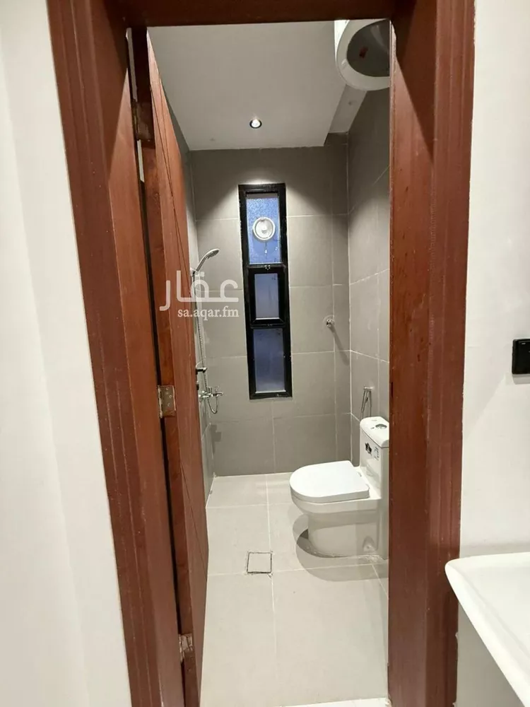 شقة للإيجار في شارع خالد بن زهير الهذلي, حي بدر, مدينة الرياض, منطقة الرياض صورة 2