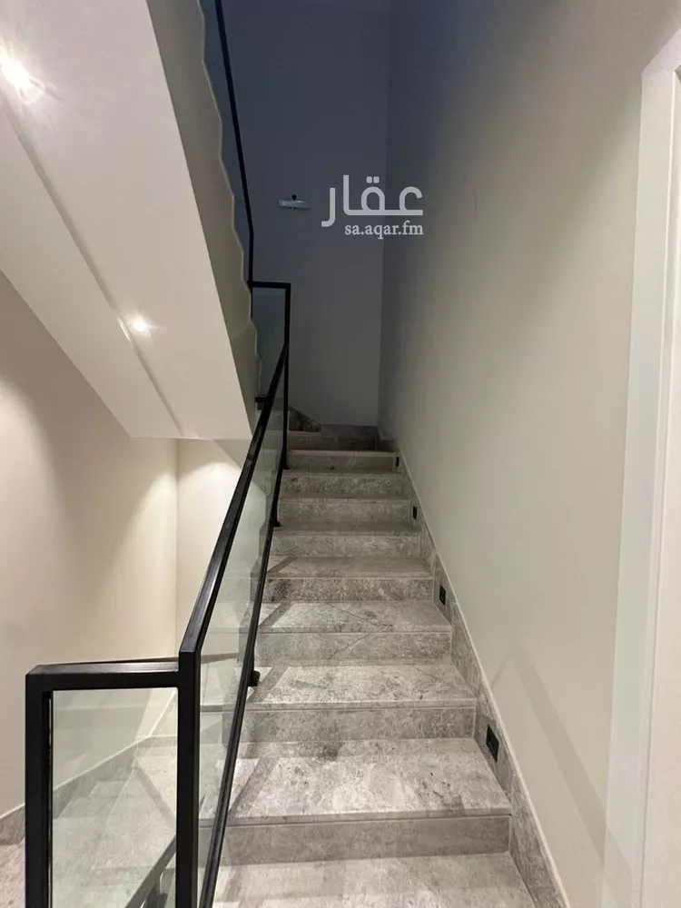 فيلا للإيجار في شارع أحمد الطرطوشي, حي العارض, مدينة الرياض, منطقة الرياض صورة 3