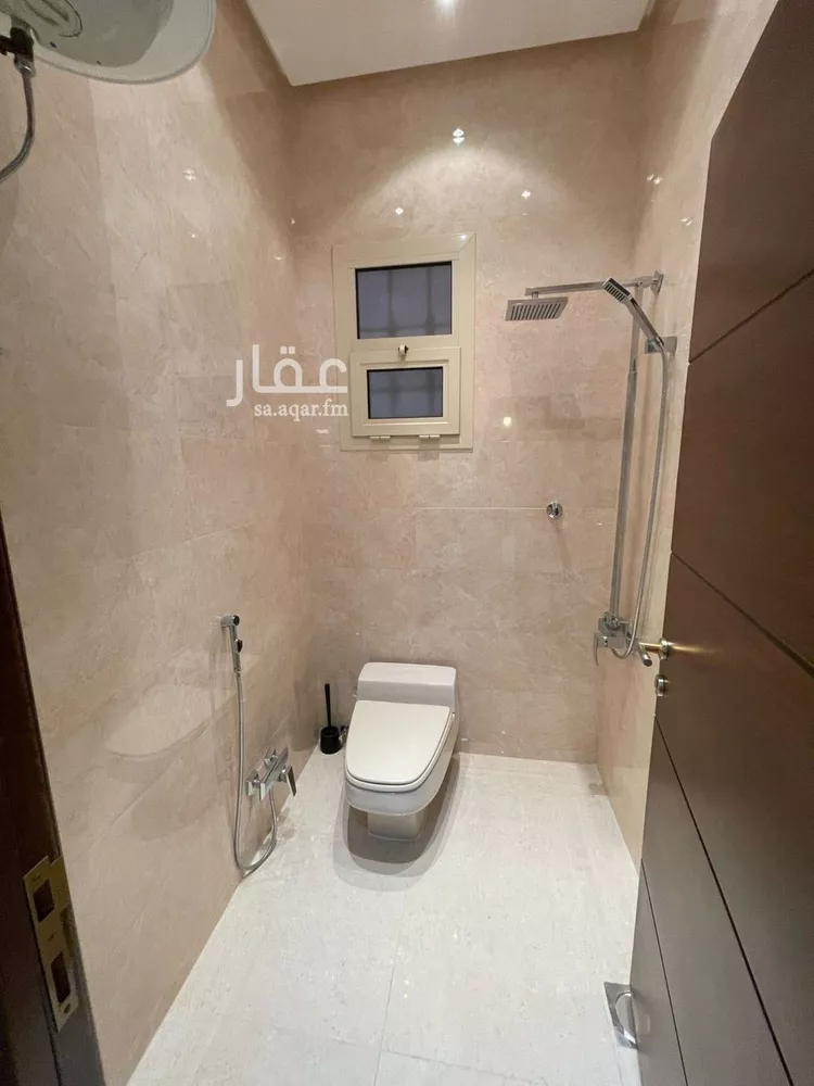 فيلا للإيجار في شارع رقم 213, حي الياسمين, مدينة الرياض, منطقة الرياض صورة 3