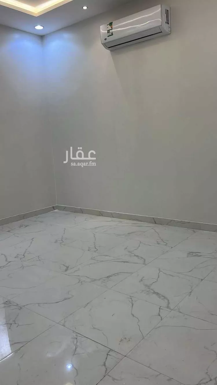 فيلا للإيجار في شارع محمد بن المعلي, حي الرمال, مدينة الرياض, منطقة الرياض صورة 2